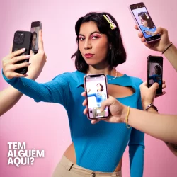 capa-tem-alguem-aqui